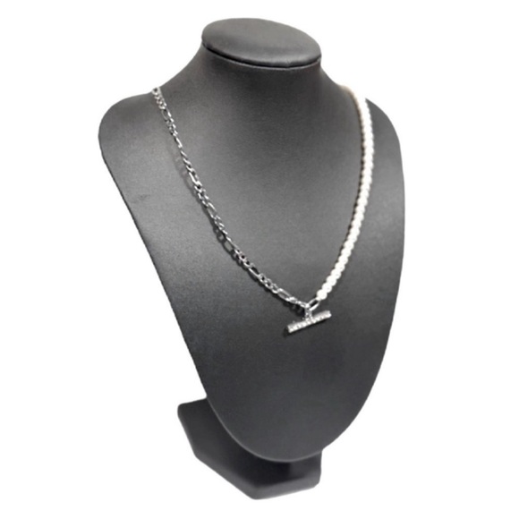 Pearl Necklace - Picture 3 of 6